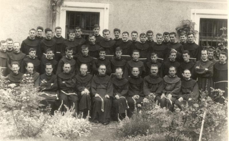 1._fratri.jpg